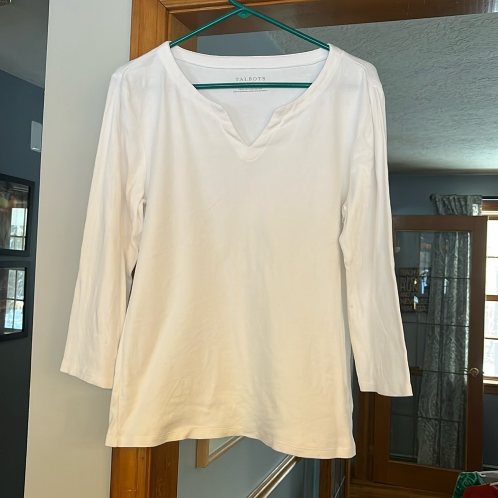 Women’s Talbots size large white V-neck three-quarter length sleeve